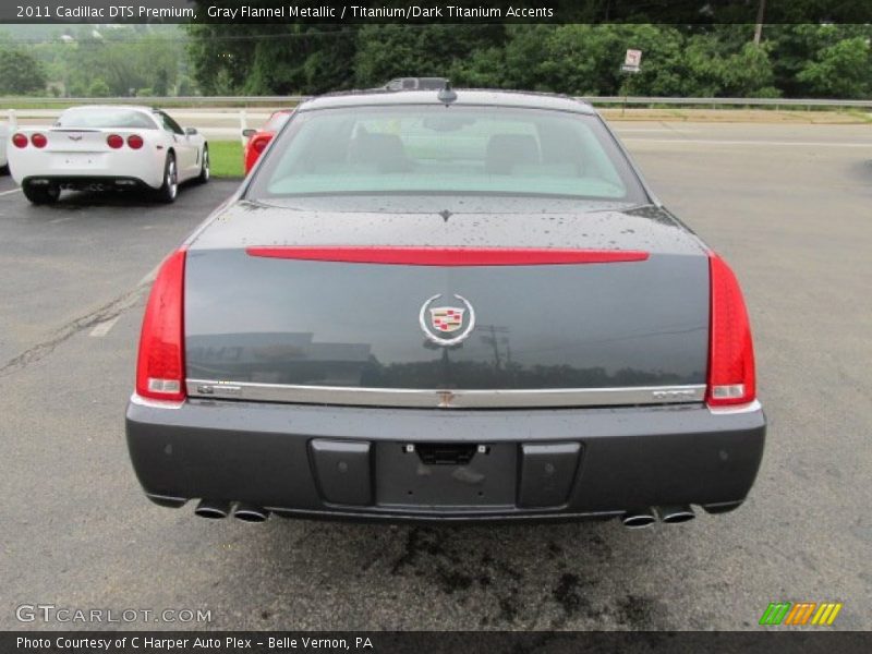 Gray Flannel Metallic / Titanium/Dark Titanium Accents 2011 Cadillac DTS Premium