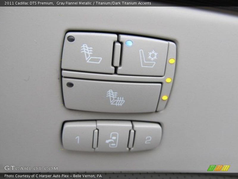 Gray Flannel Metallic / Titanium/Dark Titanium Accents 2011 Cadillac DTS Premium