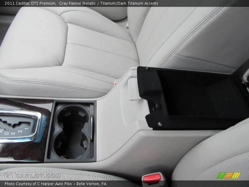 Gray Flannel Metallic / Titanium/Dark Titanium Accents 2011 Cadillac DTS Premium