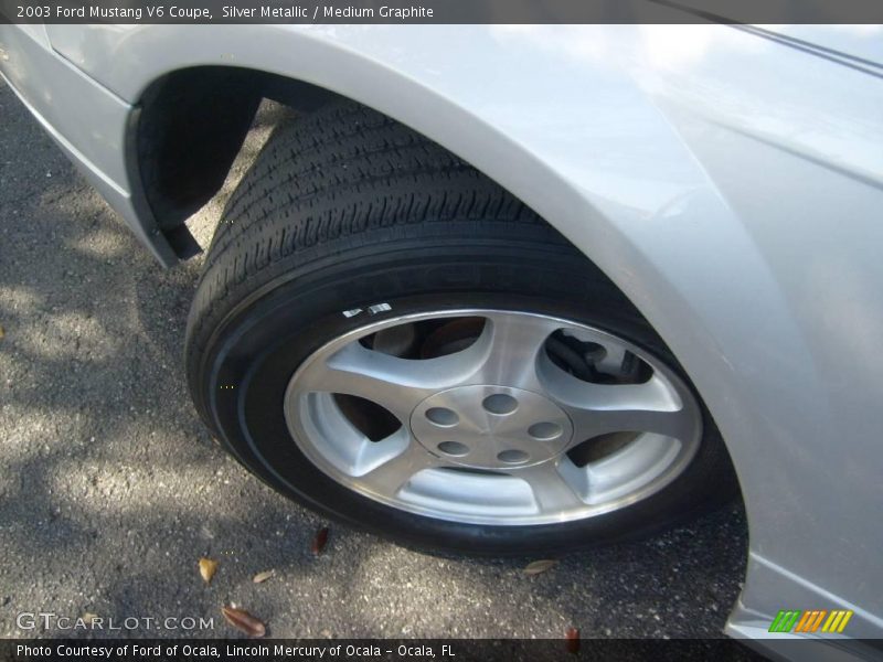 Silver Metallic / Medium Graphite 2003 Ford Mustang V6 Coupe