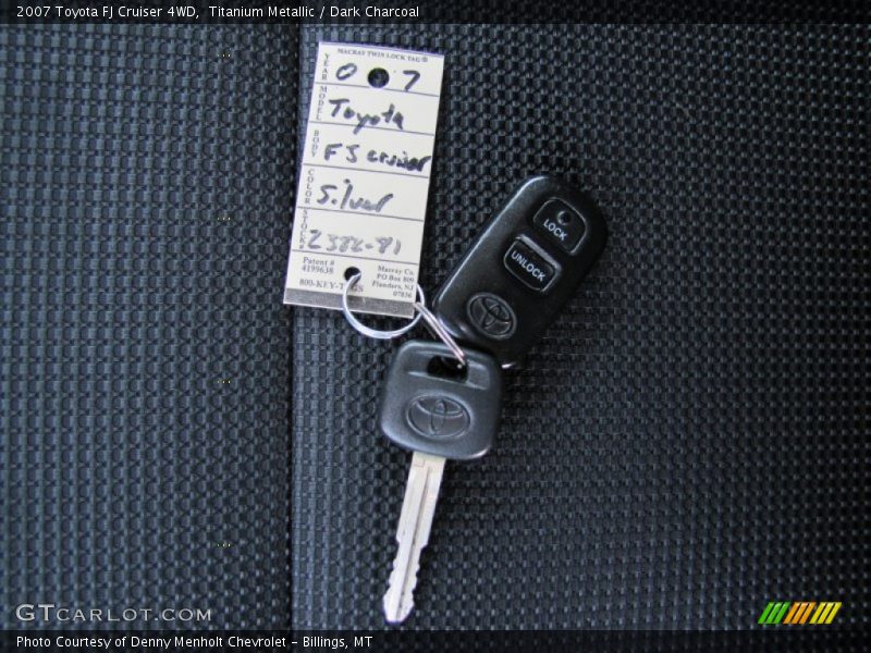 Titanium Metallic / Dark Charcoal 2007 Toyota FJ Cruiser 4WD