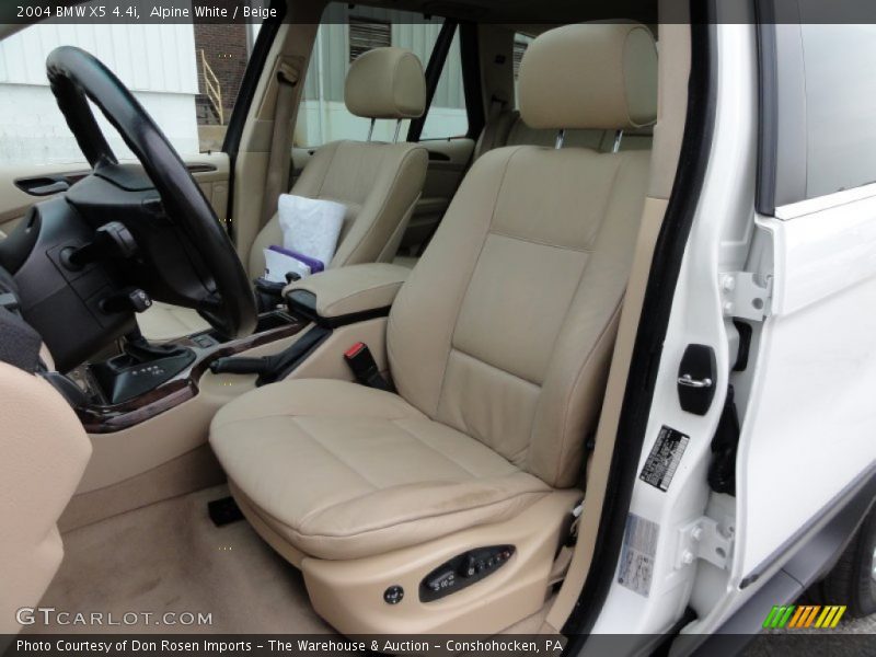 Alpine White / Beige 2004 BMW X5 4.4i