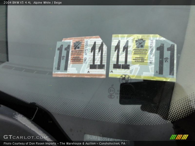 Alpine White / Beige 2004 BMW X5 4.4i