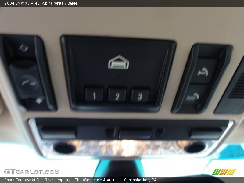 Alpine White / Beige 2004 BMW X5 4.4i