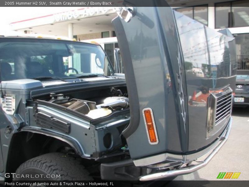 Stealth Gray Metallic / Ebony Black 2005 Hummer H2 SUV