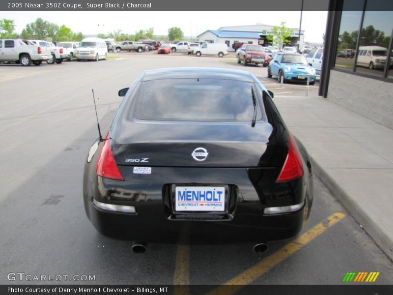 Super Black / Charcoal 2005 Nissan 350Z Coupe