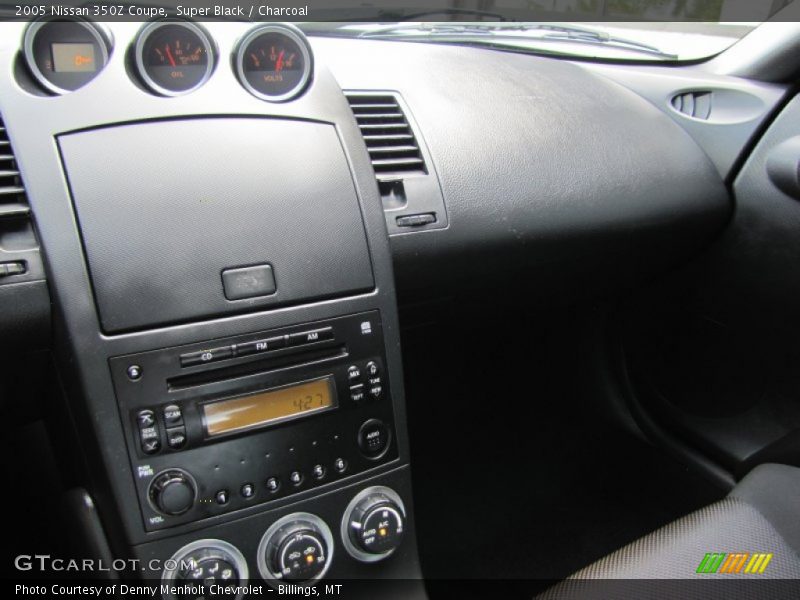 Super Black / Charcoal 2005 Nissan 350Z Coupe
