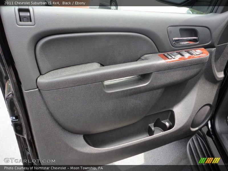 Black / Ebony 2011 Chevrolet Suburban LS 4x4