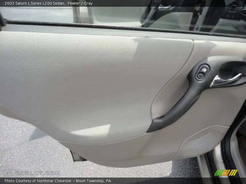 Pewter / Gray 2003 Saturn L Series L200 Sedan