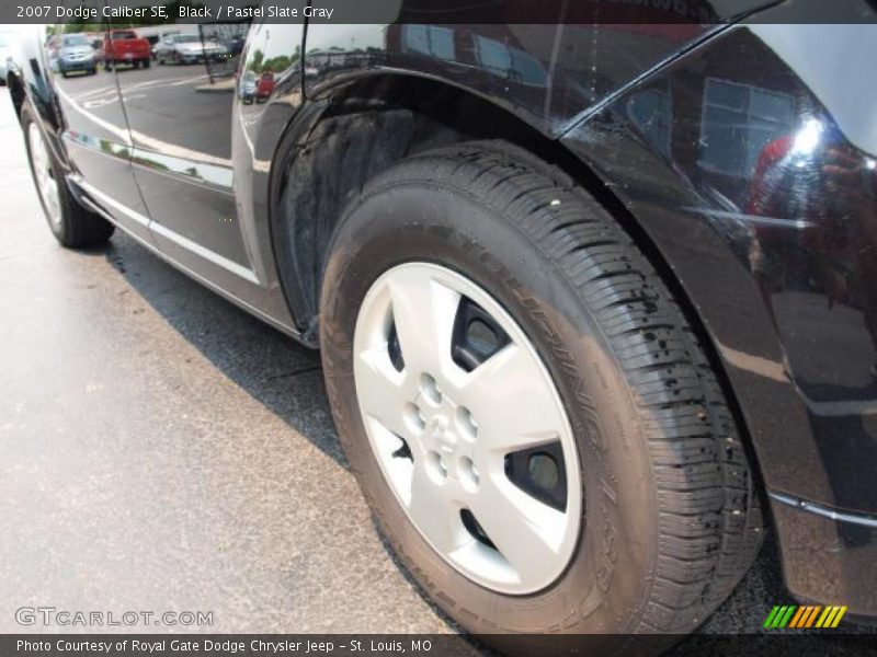 Black / Pastel Slate Gray 2007 Dodge Caliber SE
