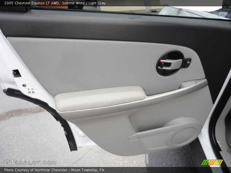 Summit White / Light Gray 2005 Chevrolet Equinox LT AWD