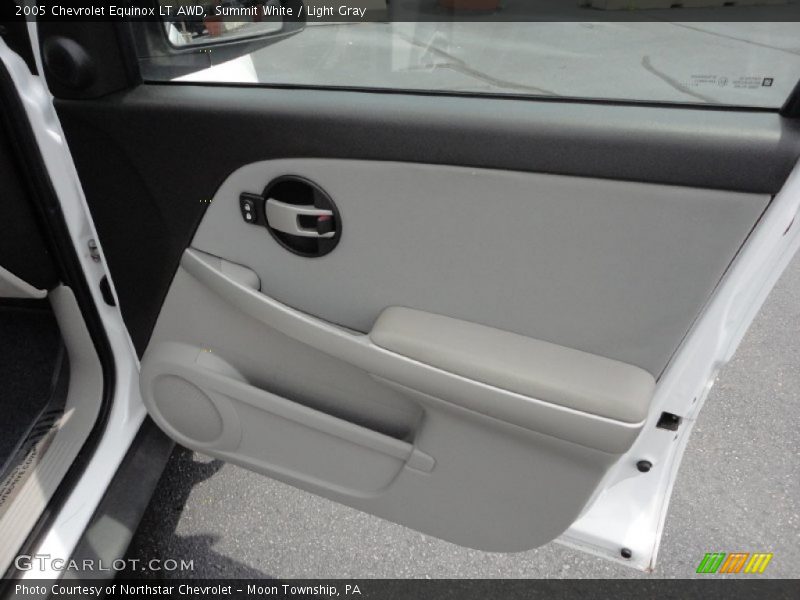 Summit White / Light Gray 2005 Chevrolet Equinox LT AWD