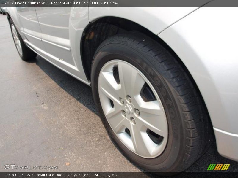 Bright Silver Metallic / Pastel Slate Gray 2007 Dodge Caliber SXT