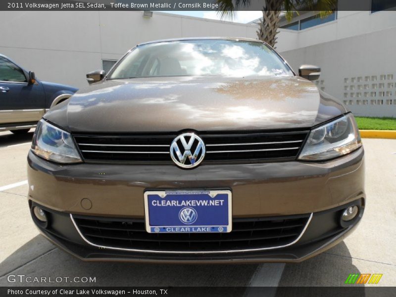 Toffee Brown Metallic / Cornsilk Beige 2011 Volkswagen Jetta SEL Sedan