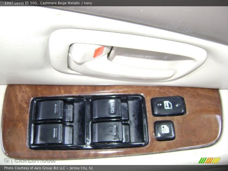 Cashmere Beige Metallic / Ivory 1997 Lexus ES 300