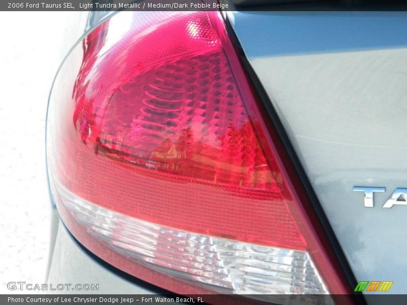 Light Tundra Metallic / Medium/Dark Pebble Beige 2006 Ford Taurus SEL