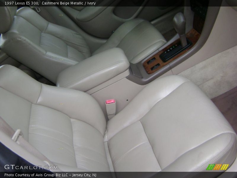 Cashmere Beige Metallic / Ivory 1997 Lexus ES 300