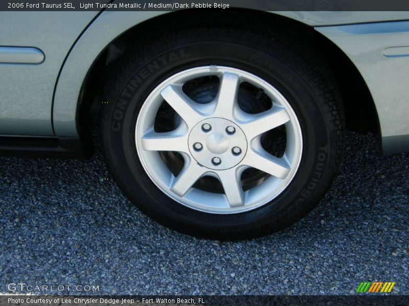 Light Tundra Metallic / Medium/Dark Pebble Beige 2006 Ford Taurus SEL