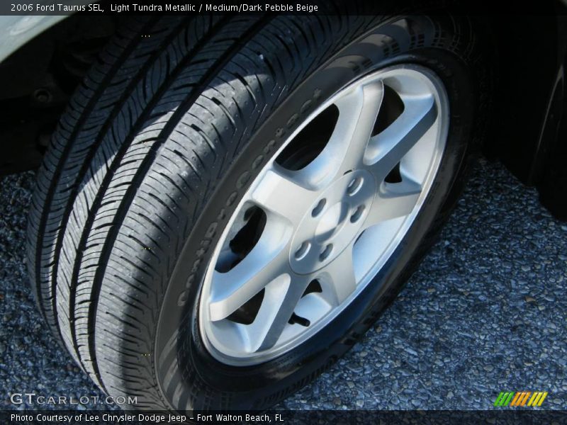 Light Tundra Metallic / Medium/Dark Pebble Beige 2006 Ford Taurus SEL