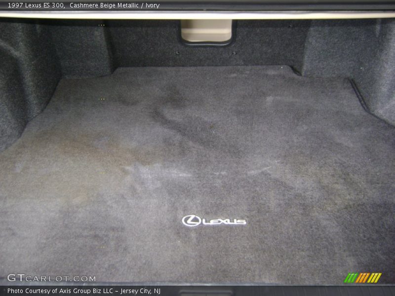 Cashmere Beige Metallic / Ivory 1997 Lexus ES 300