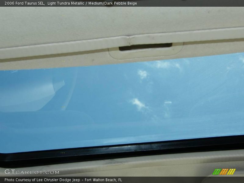 Light Tundra Metallic / Medium/Dark Pebble Beige 2006 Ford Taurus SEL