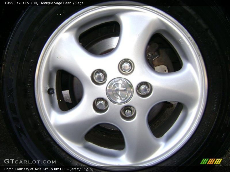 Antique Sage Pearl / Sage 1999 Lexus ES 300
