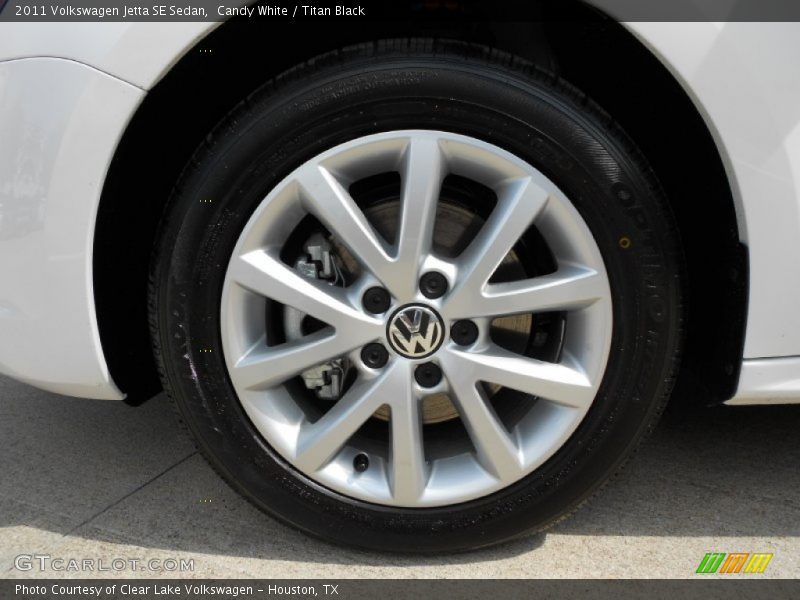 Candy White / Titan Black 2011 Volkswagen Jetta SE Sedan