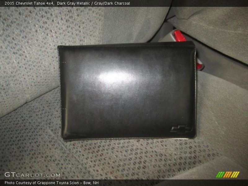 Dark Gray Metallic / Gray/Dark Charcoal 2005 Chevrolet Tahoe 4x4