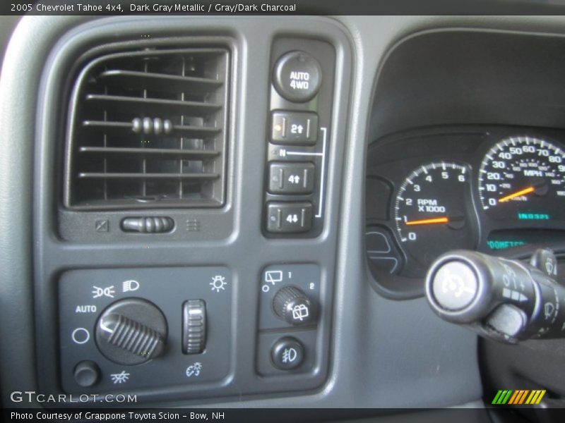 Controls of 2005 Tahoe 4x4