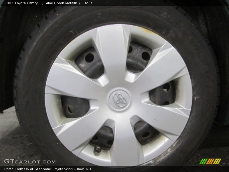Aloe Green Metallic / Bisque 2007 Toyota Camry LE