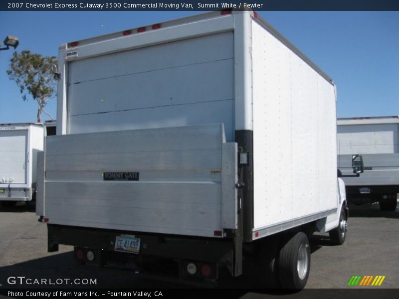 Summit White / Pewter 2007 Chevrolet Express Cutaway 3500 Commercial Moving Van