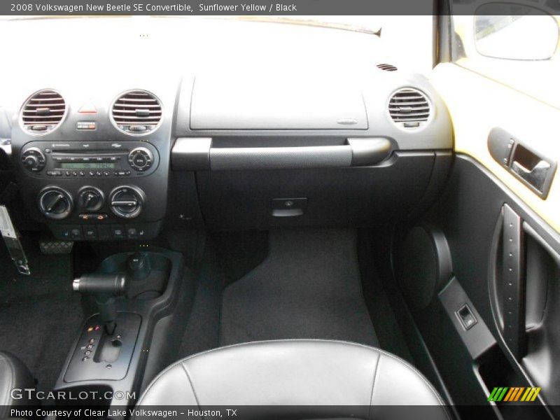 Sunflower Yellow / Black 2008 Volkswagen New Beetle SE Convertible