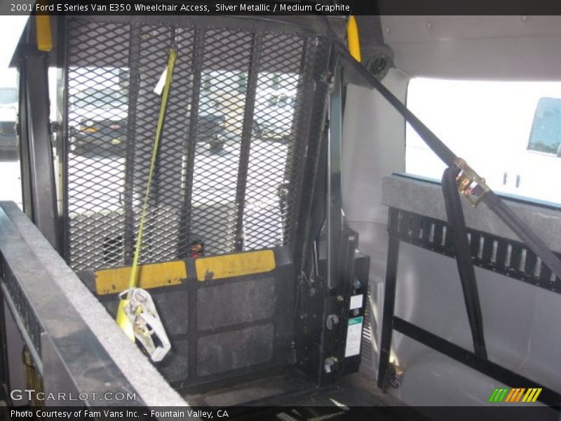 Silver Metallic / Medium Graphite 2001 Ford E Series Van E350 Wheelchair Access