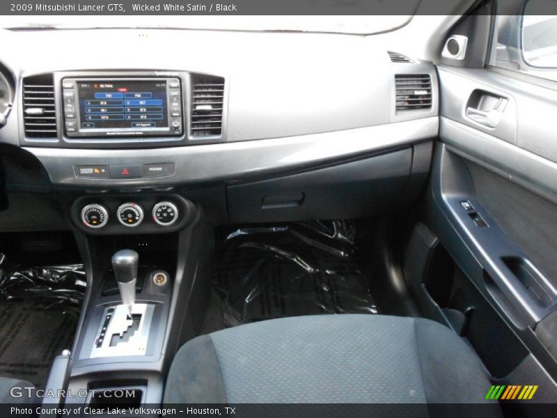 Wicked White Satin / Black 2009 Mitsubishi Lancer GTS
