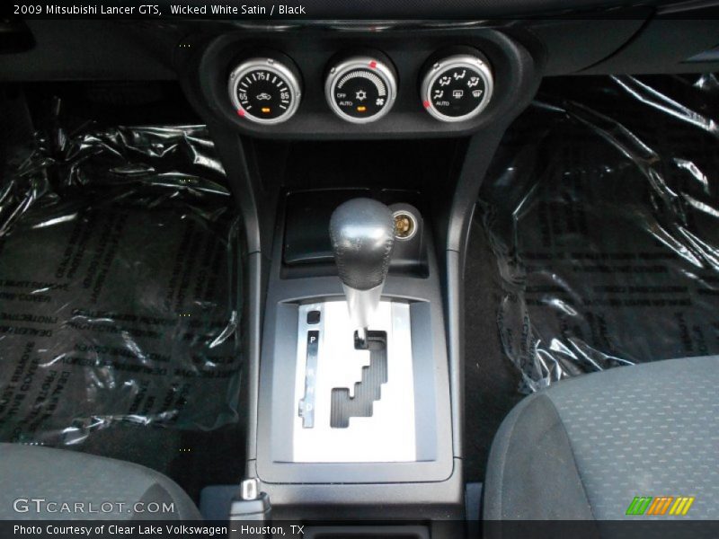 Wicked White Satin / Black 2009 Mitsubishi Lancer GTS