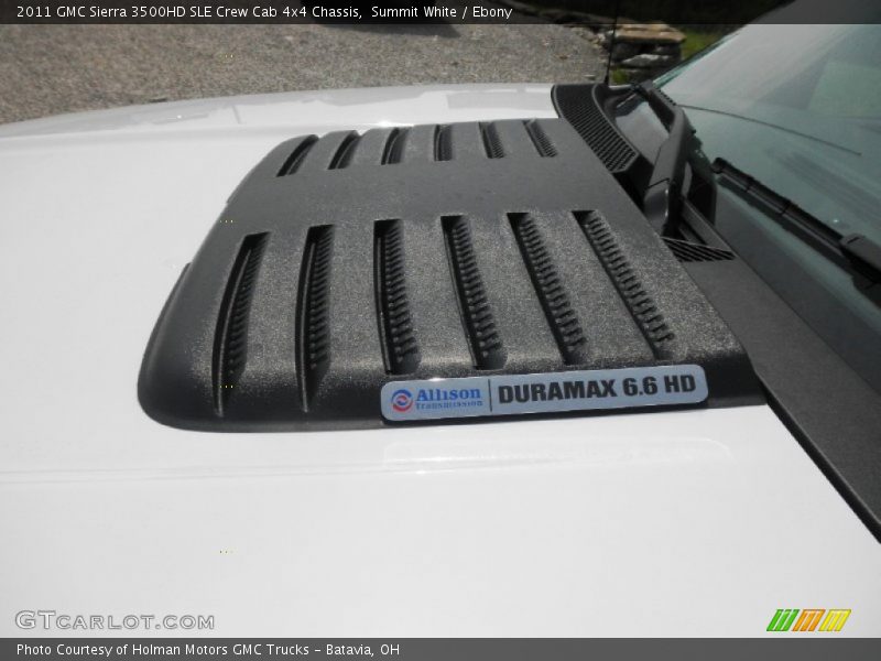 Summit White / Ebony 2011 GMC Sierra 3500HD SLE Crew Cab 4x4 Chassis