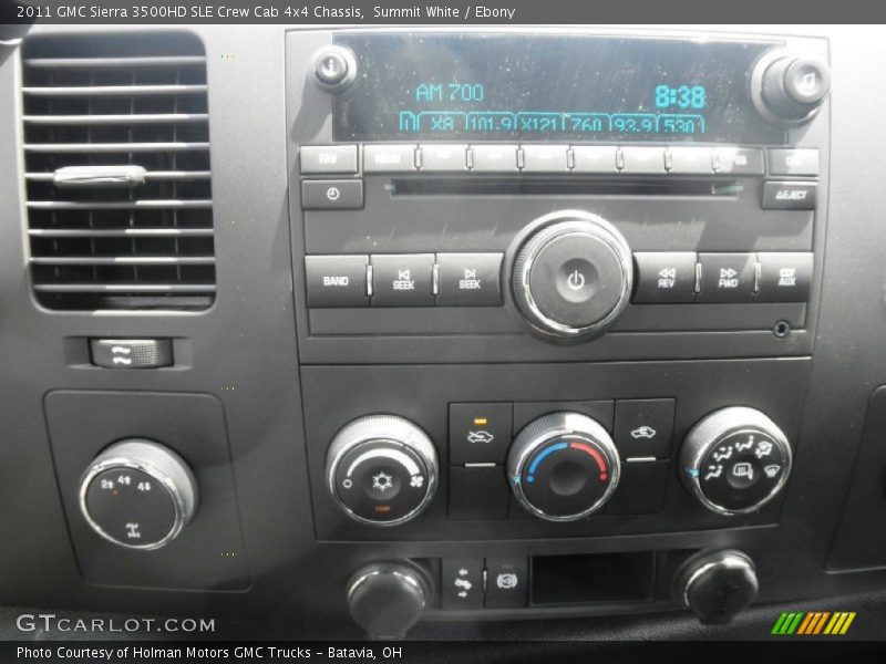 Summit White / Ebony 2011 GMC Sierra 3500HD SLE Crew Cab 4x4 Chassis