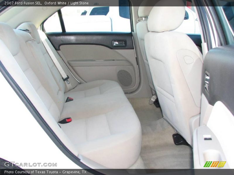 Oxford White / Light Stone 2007 Ford Fusion SEL