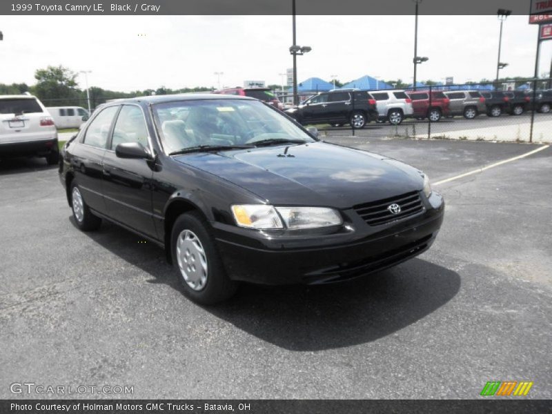 Black / Gray 1999 Toyota Camry LE