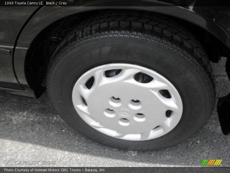 Black / Gray 1999 Toyota Camry LE