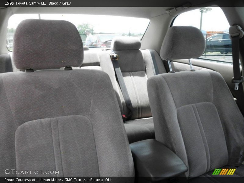 Black / Gray 1999 Toyota Camry LE
