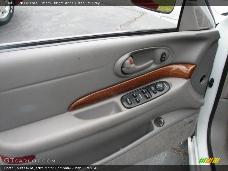 Bright White / Medium Gray 2000 Buick LeSabre Custom