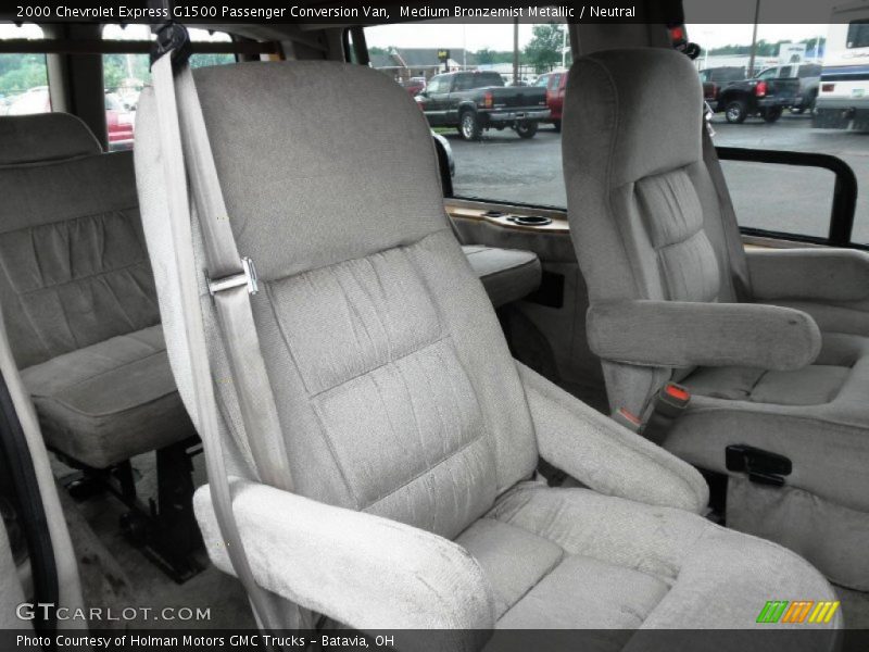  2000 Express G1500 Passenger Conversion Van Neutral Interior
