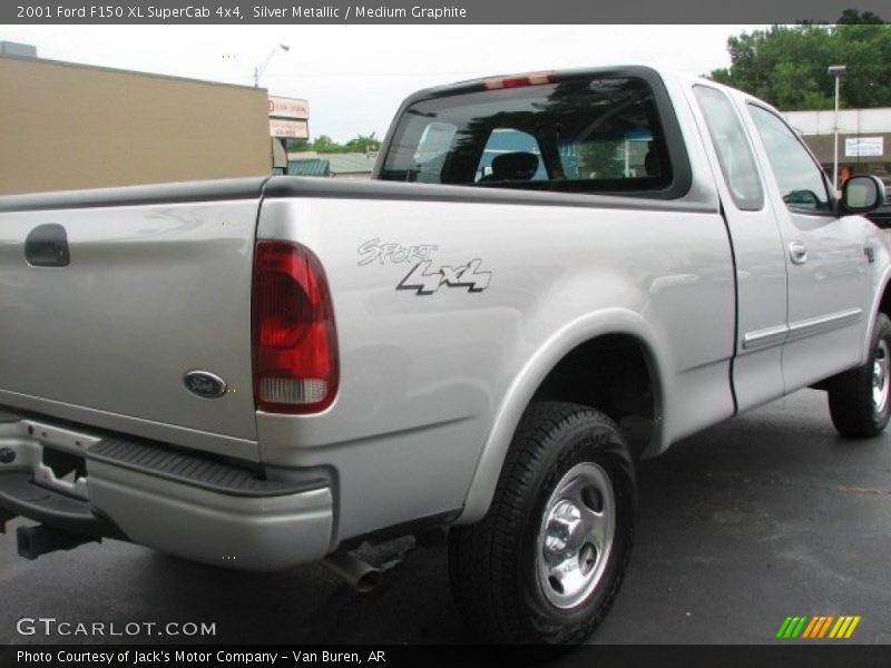 Silver Metallic / Medium Graphite 2001 Ford F150 XL SuperCab 4x4