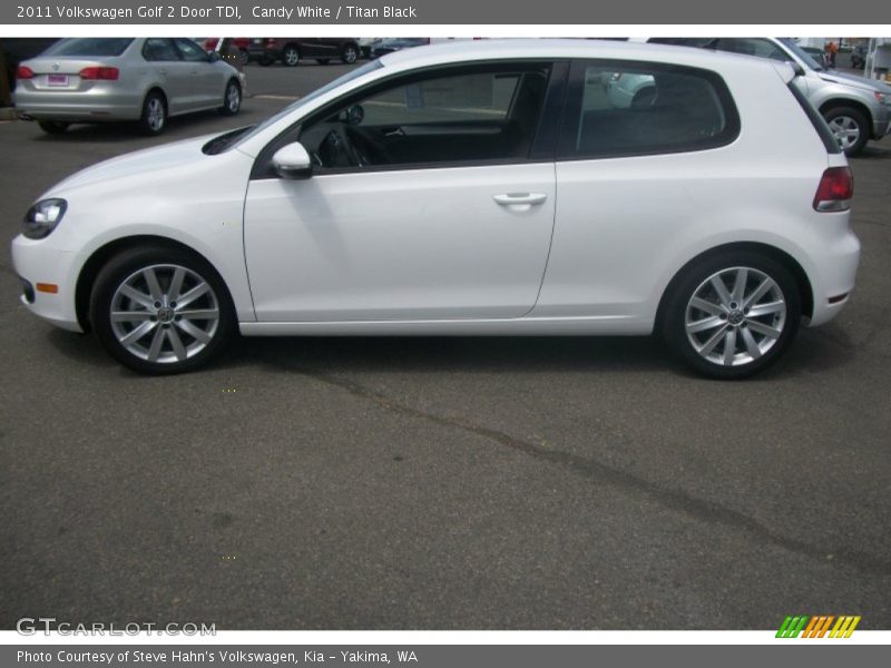 Candy White / Titan Black 2011 Volkswagen Golf 2 Door TDI