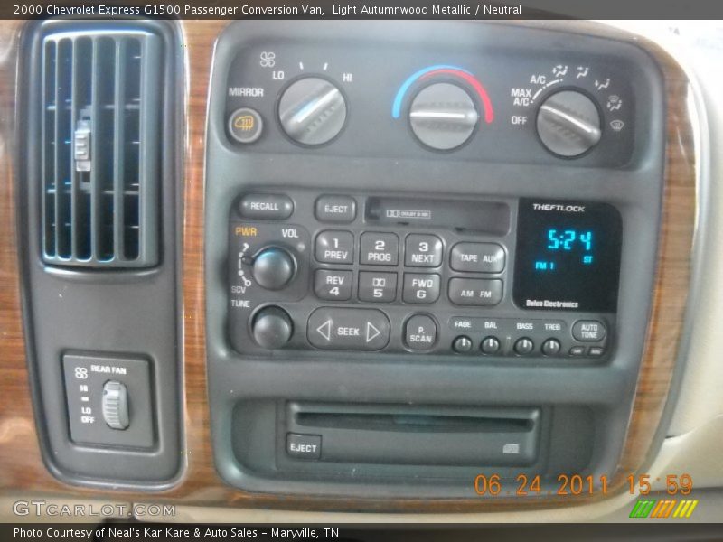 Controls of 2000 Express G1500 Passenger Conversion Van