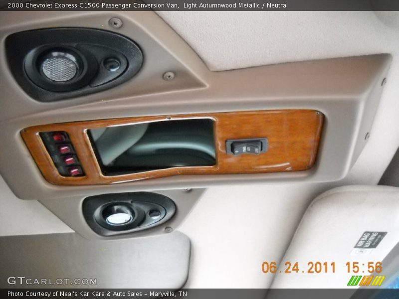 Light Autumnwood Metallic / Neutral 2000 Chevrolet Express G1500 Passenger Conversion Van