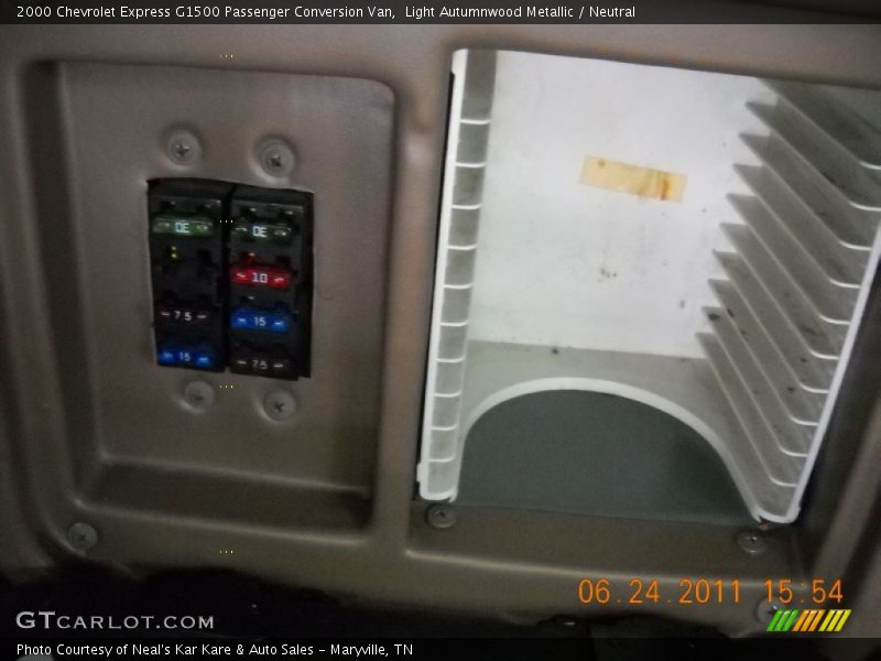 Light Autumnwood Metallic / Neutral 2000 Chevrolet Express G1500 Passenger Conversion Van