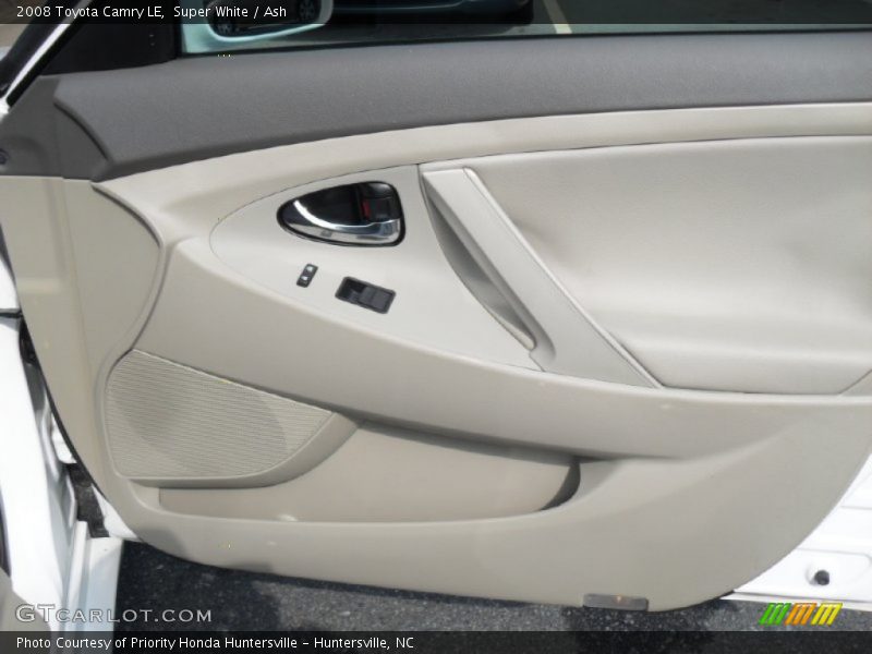 Super White / Ash 2008 Toyota Camry LE
