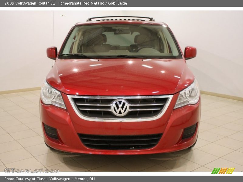 Pomegranate Red Metallic / Gobi Beige 2009 Volkswagen Routan SE